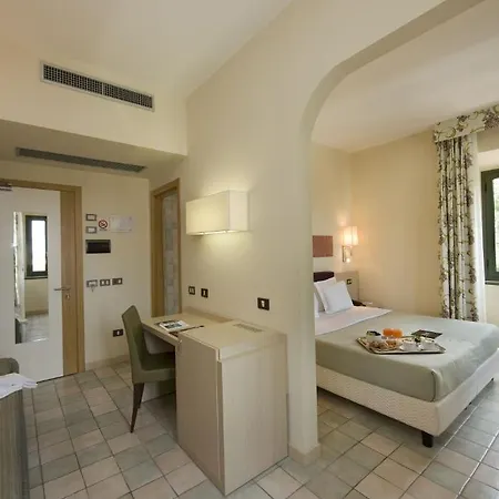 Resort La Mandola 4*