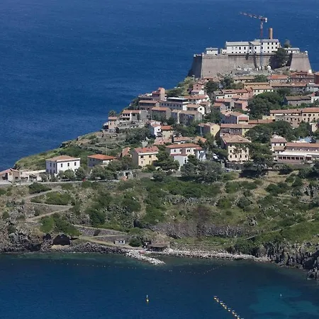 Hotel Resort La Mandola Capraia