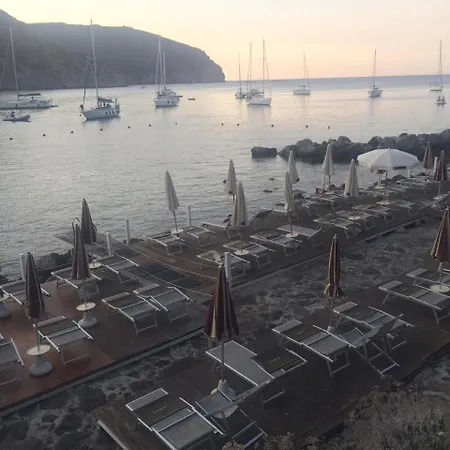 Resort La Mandola 4*