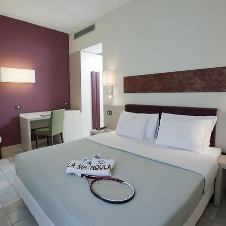 La Mandola Hotel